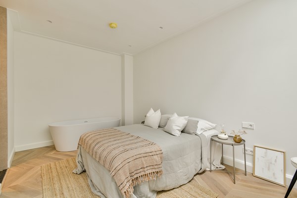 Medium property photo - Kanaalstraat 151H, 1054 XD Amsterdam